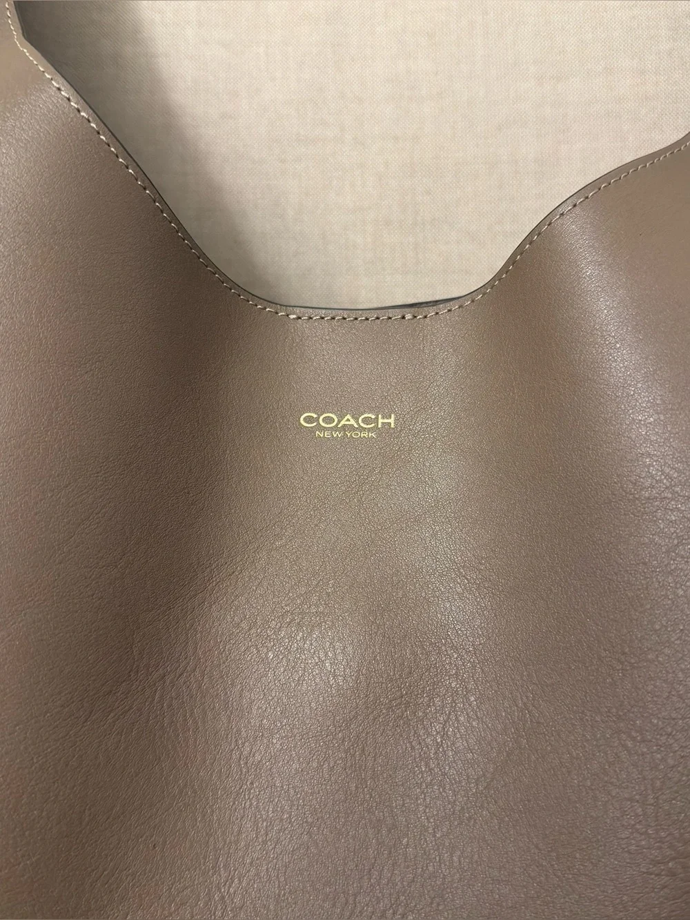 Coach excellent minimal